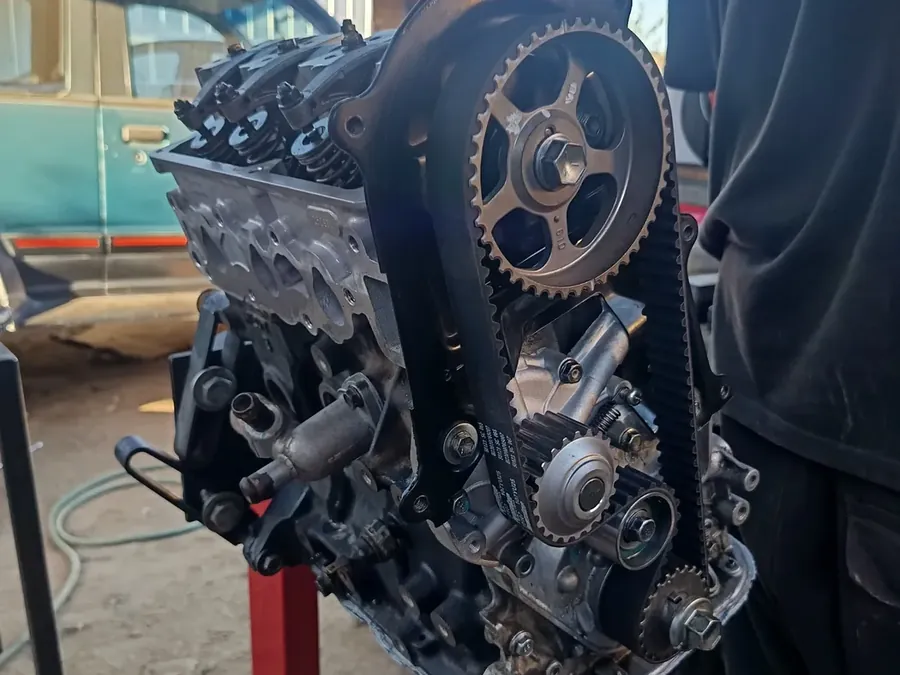 Trabajo real de distribución de motor